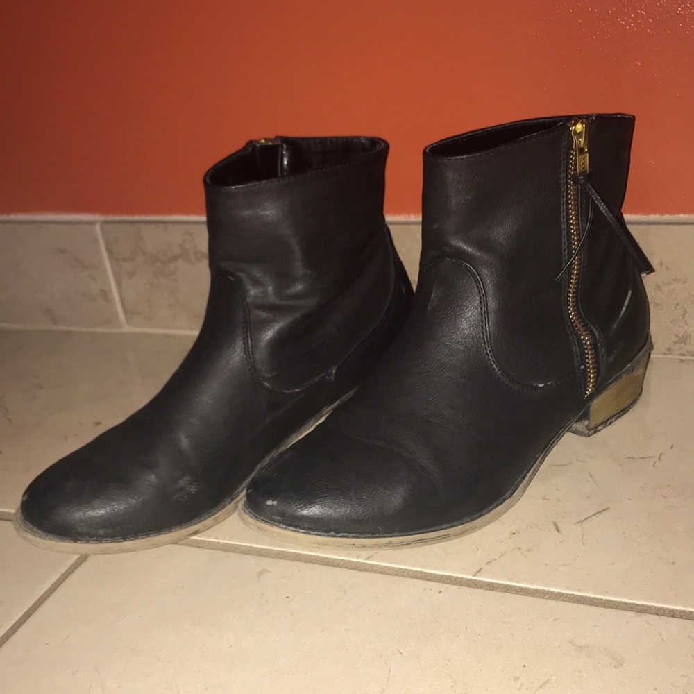 Black ankle booties